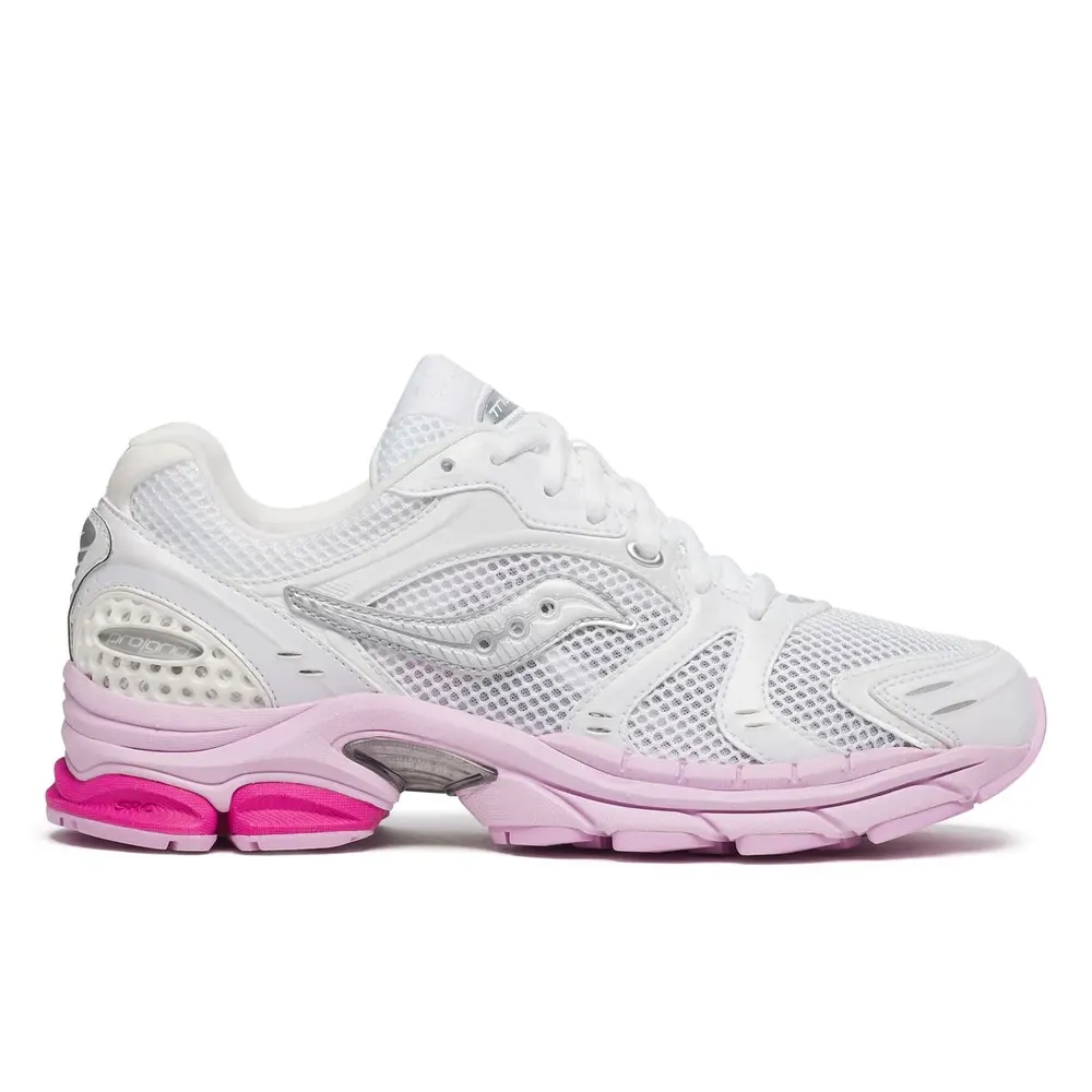 Women's ProGrid Triumph 4