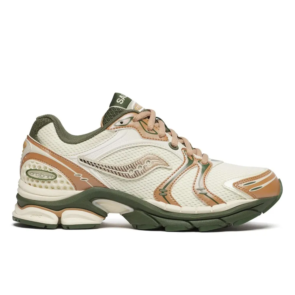 Saucony & Friends ProGrid Triumph 4